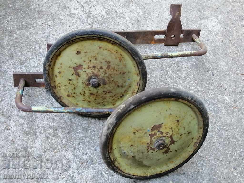 Licitație Două roți pentru biciclete pentru copii, biciclete 60 Licitație Două roți pentru biciclete pentru copii, biciclete 60