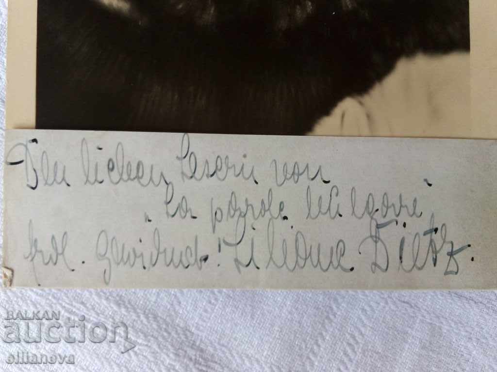 Delivery of postcard Liliane Dietz with autograph film actress 1932