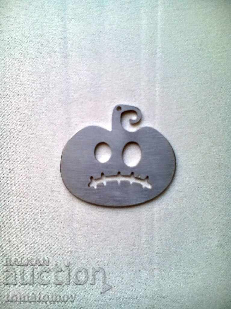 Figures for Christmas and Halloween. with price 5.00 BGN | € 2.56 Figures for Christmas and Halloween. with price 5.00 BGN | € 2.56