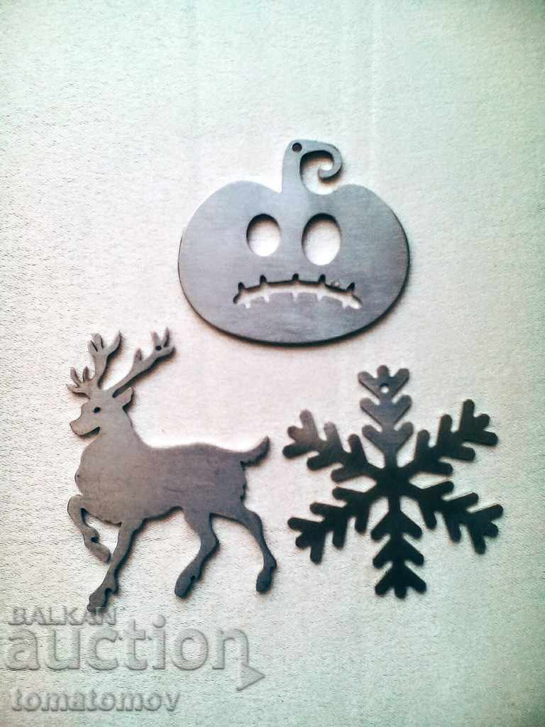 Auction Figures for Christmas and Halloween. Auction Figures for Christmas and Halloween.