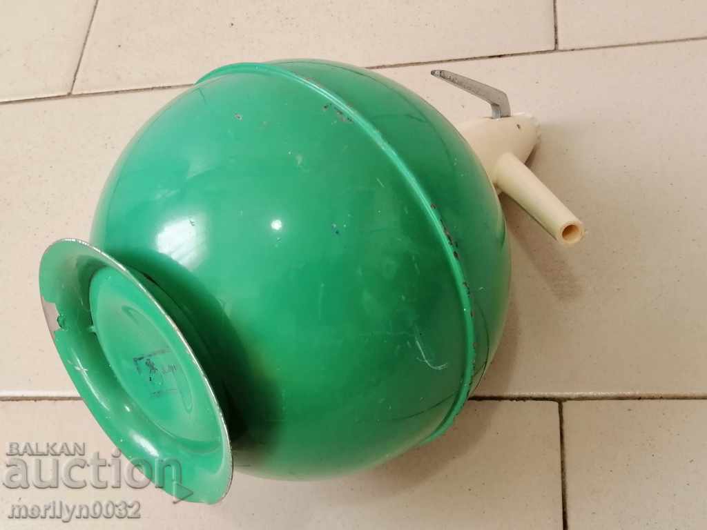 Доставка на Социалистически сифон за газирана вода Доставка на Социалистически сифон за газирана вода