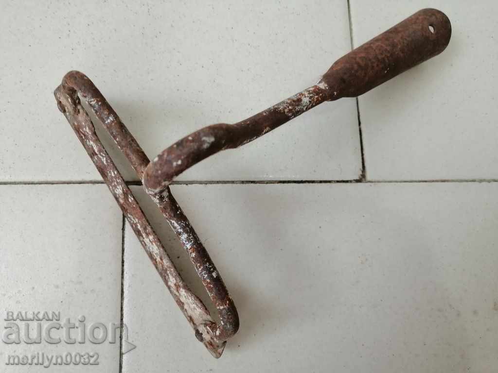 Wrought iron lime mortar mixing rake - 7 Wrought iron lime mortar mixing rake - 7