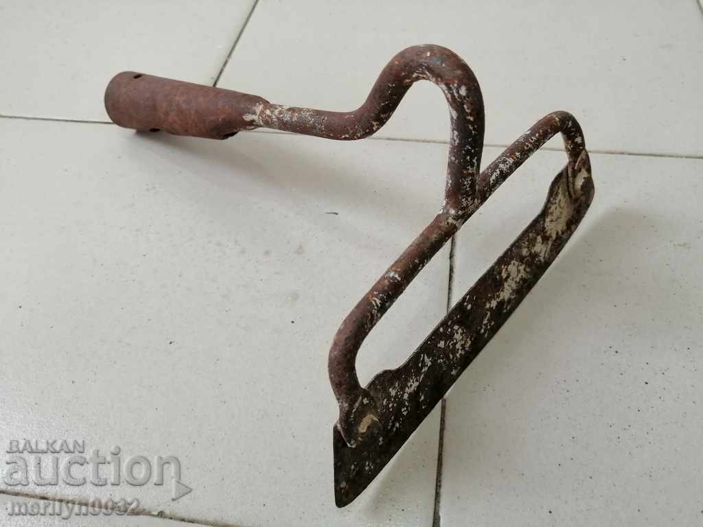 Wrought iron lime mortar mixing rake Wrought iron lime mortar mixing rake