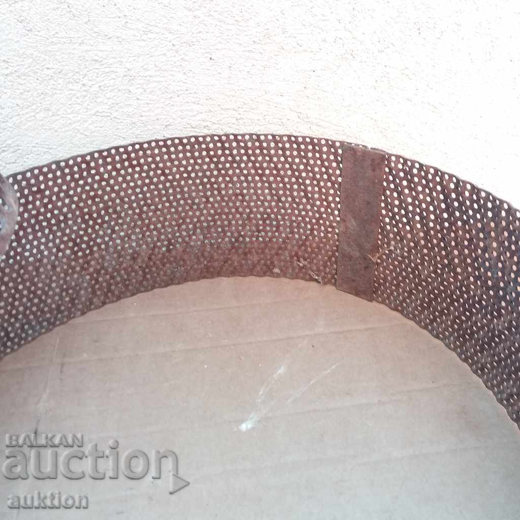 LOT OF TWO SIEVES OF FEED MILL, YARNOMELKA - EXCELLENT - 6 LOT OF TWO SIEVES OF FEED MILL, YARNOMELKA - EXCELLENT - 6