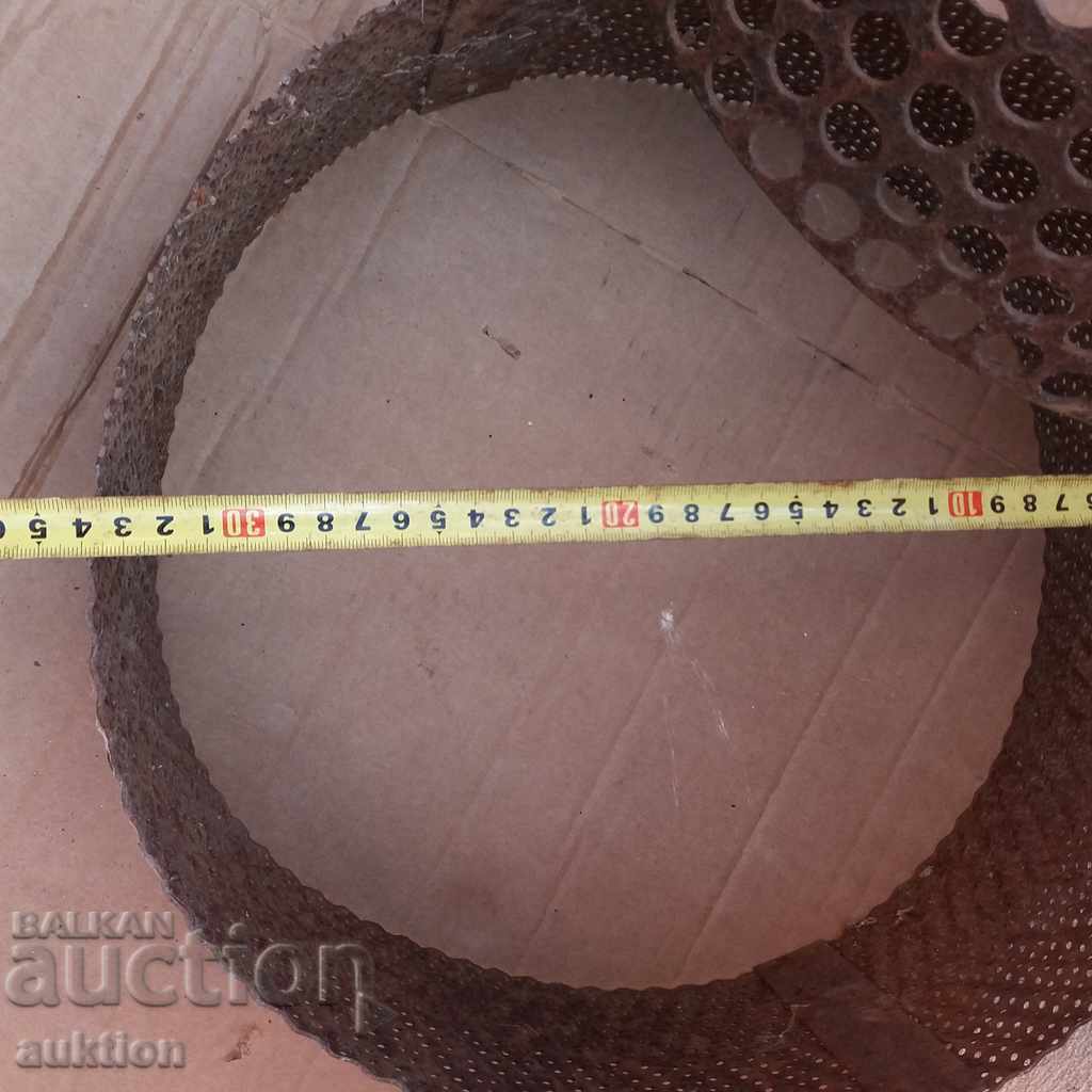 LOT OF TWO SIEVES OF FEED MILL, YARNOMELKA - EXCELLENT - 7 LOT OF TWO SIEVES OF FEED MILL, YARNOMELKA - EXCELLENT - 7