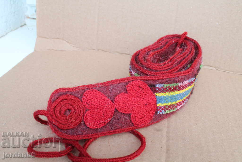 Pafta belt Folk costume wool with price 35.00 BGN | € 17.90 Pafta belt Folk costume wool with price 35.00 BGN | € 17.90