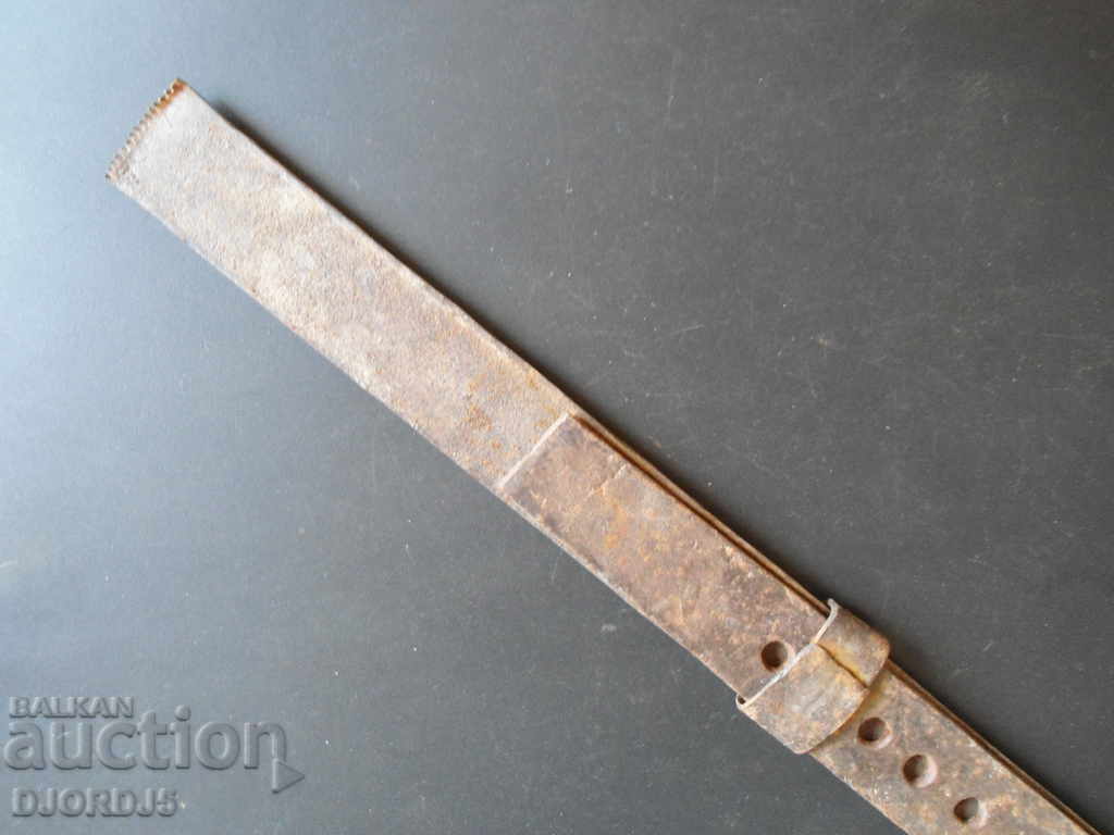 An old loom of loom with price 5.00 BGN | € 2.56 An old loom of loom with price 5.00 BGN | € 2.56