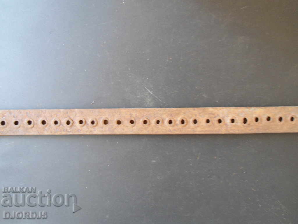 Auction An old loom of loom Auction An old loom of loom