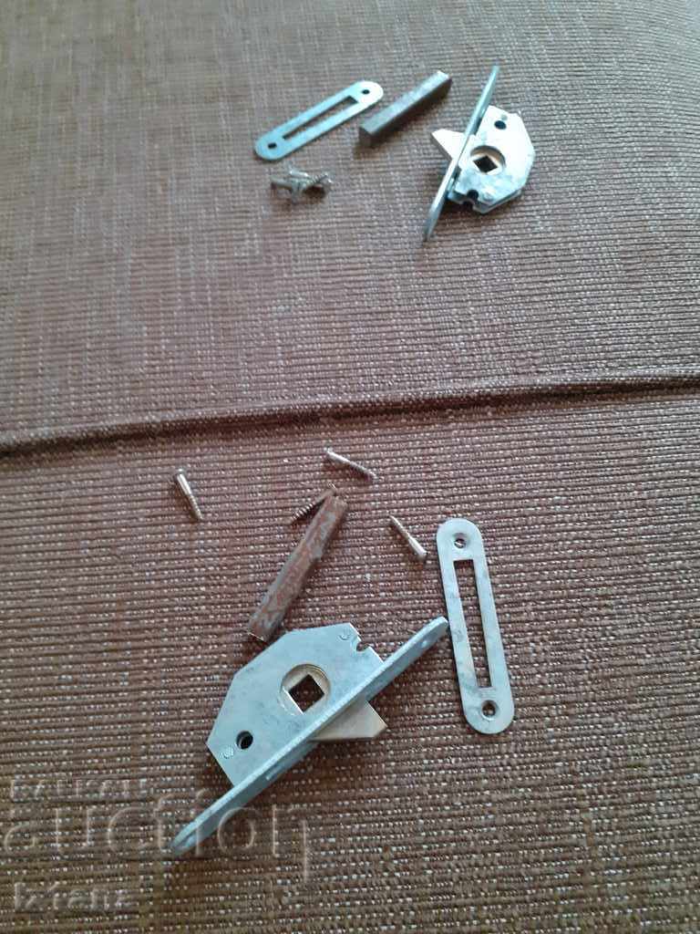 Old lock, window locks with price 10.00 BGN | € 5.11