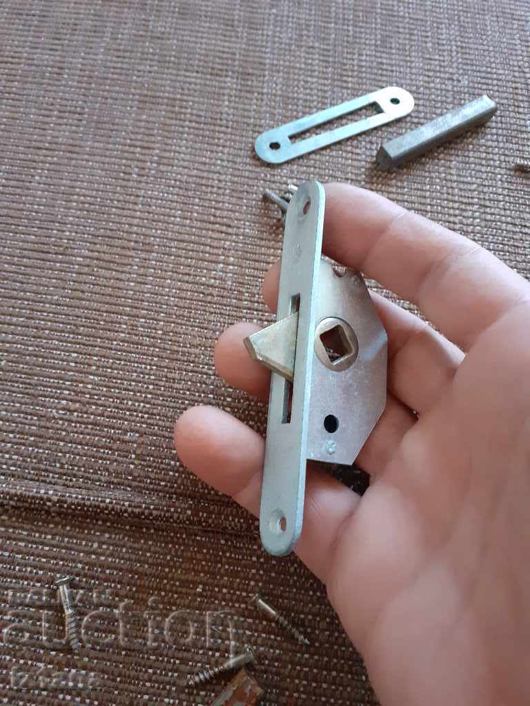 Old lock, window locks - 7