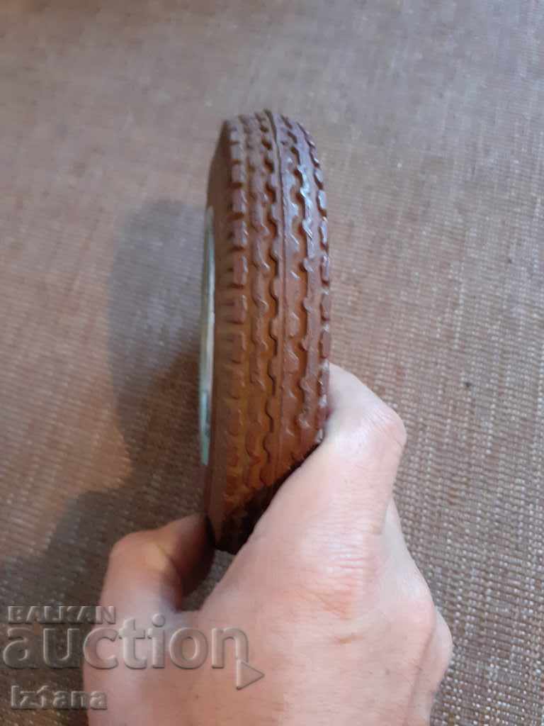 Delivery of Old souvenir ashtray Evening Technical School of Energy Delivery of Old souvenir ashtray Evening Technical School of Energy