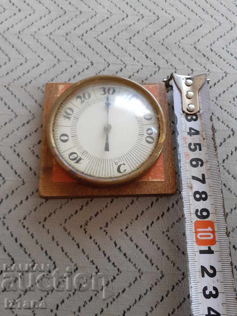 Old mechanical thermometer - 6 Old mechanical thermometer - 6