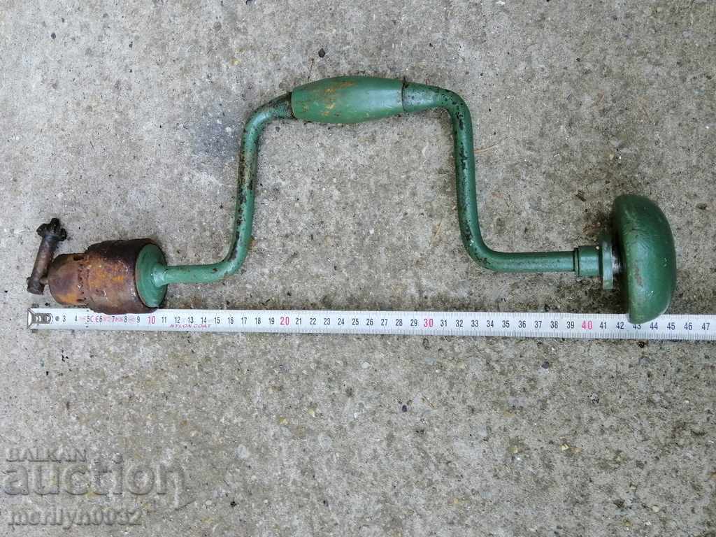 Auction Old carpentry, drill, tool, wrought iron Auction Old carpentry, drill, tool, wrought iron