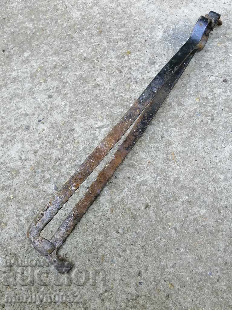 Delivery of Old dilaf, mash, wrought iron for pimp