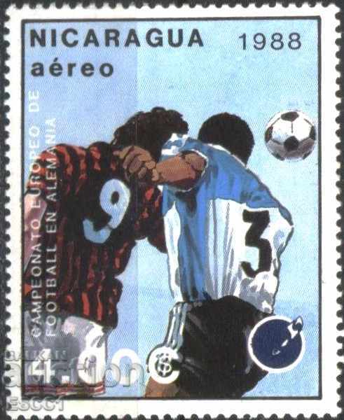 Чиста марка Спорт  Футбол  1988  от  Никарагуа