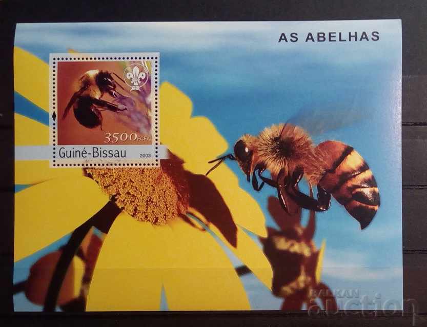 Guinea-Bissau 2003 Block Fauna / Bees / Scouts 12 € MNH