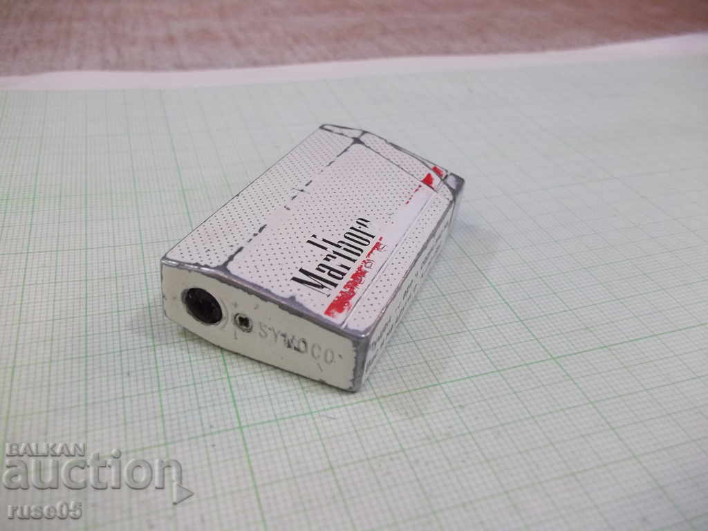 Auction Marlboro piezocrystal lighter with soft flame working Auction Marlboro piezocrystal lighter with soft flame working