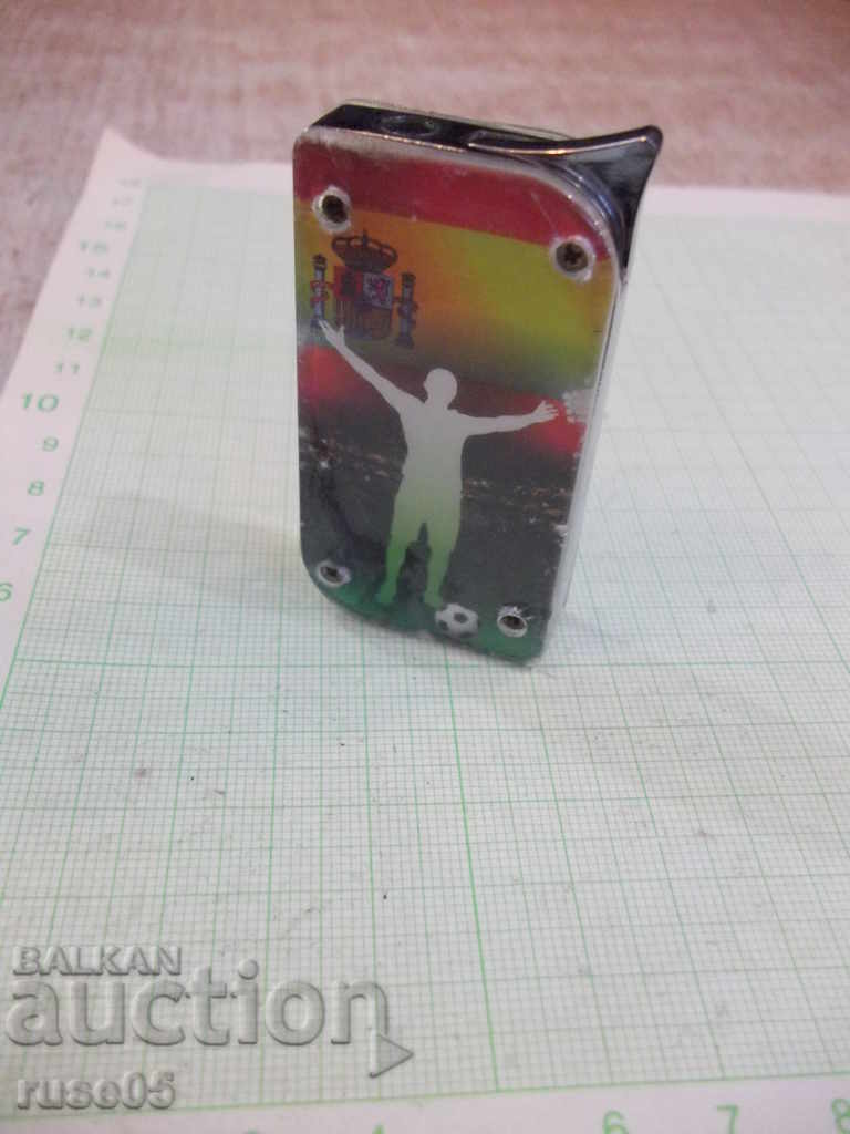 Piezocrystalline gas lighter with soft flame working - 6 Piezocrystalline gas lighter with soft flame working - 6