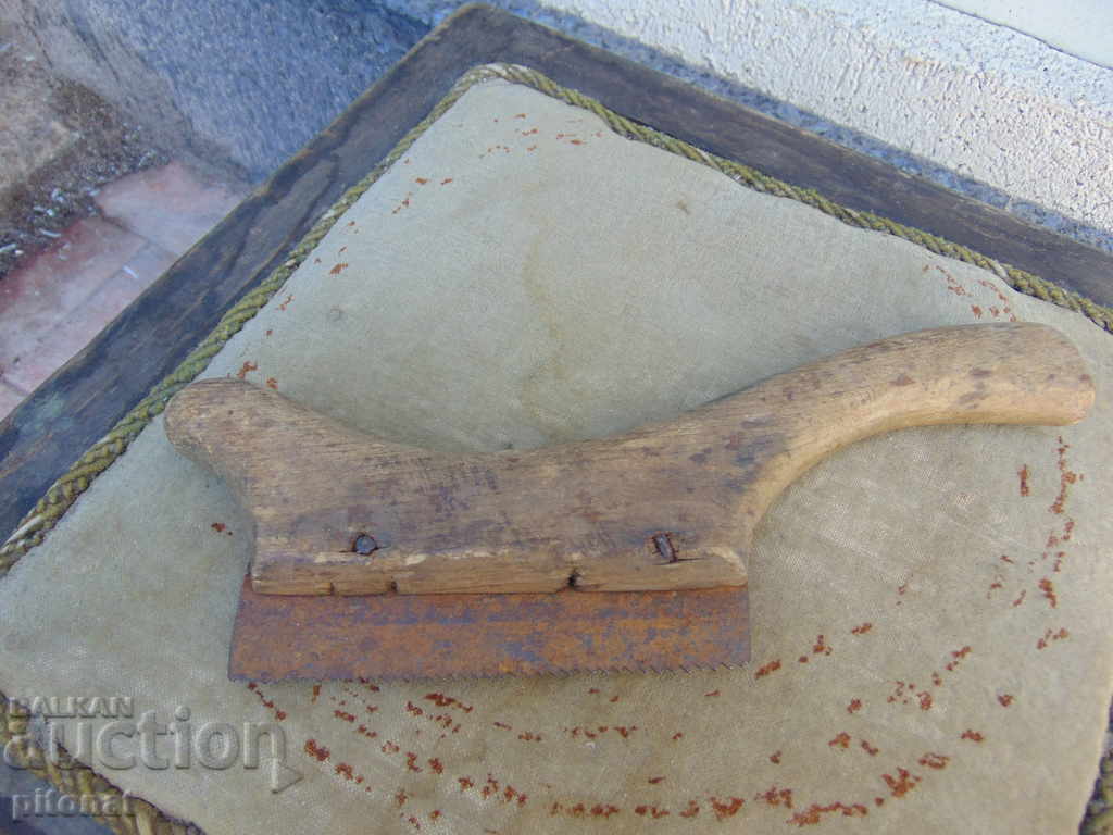 Много стар дърводелски инструмент трионче