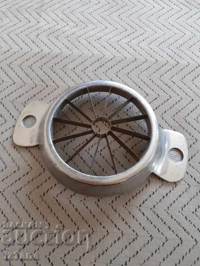 Delivery of Old fruit slicer Delivery of Old fruit slicer