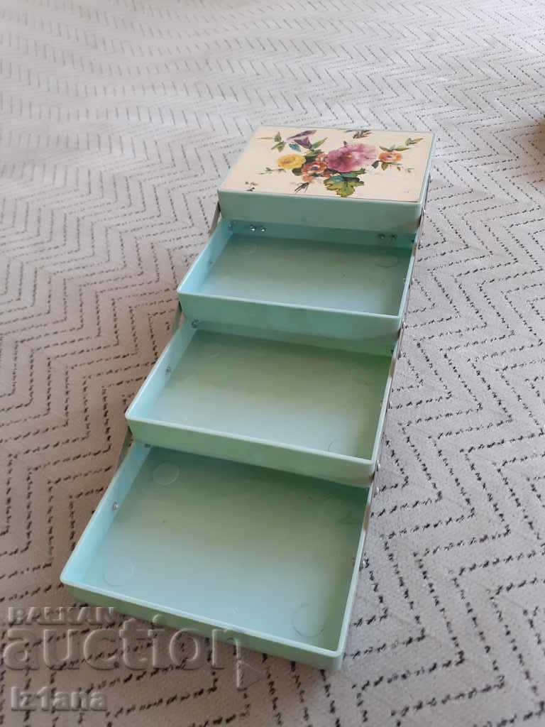 Old children's souvenir box for accessories - 6