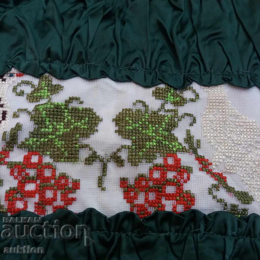 Delivery of HAND-EMBROIDERED REVIVAL CUSHION COVER Delivery of HAND-EMBROIDERED REVIVAL CUSHION COVER