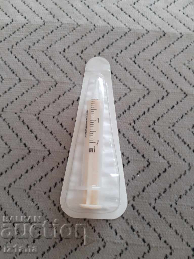 Old plastic syringe 2ml