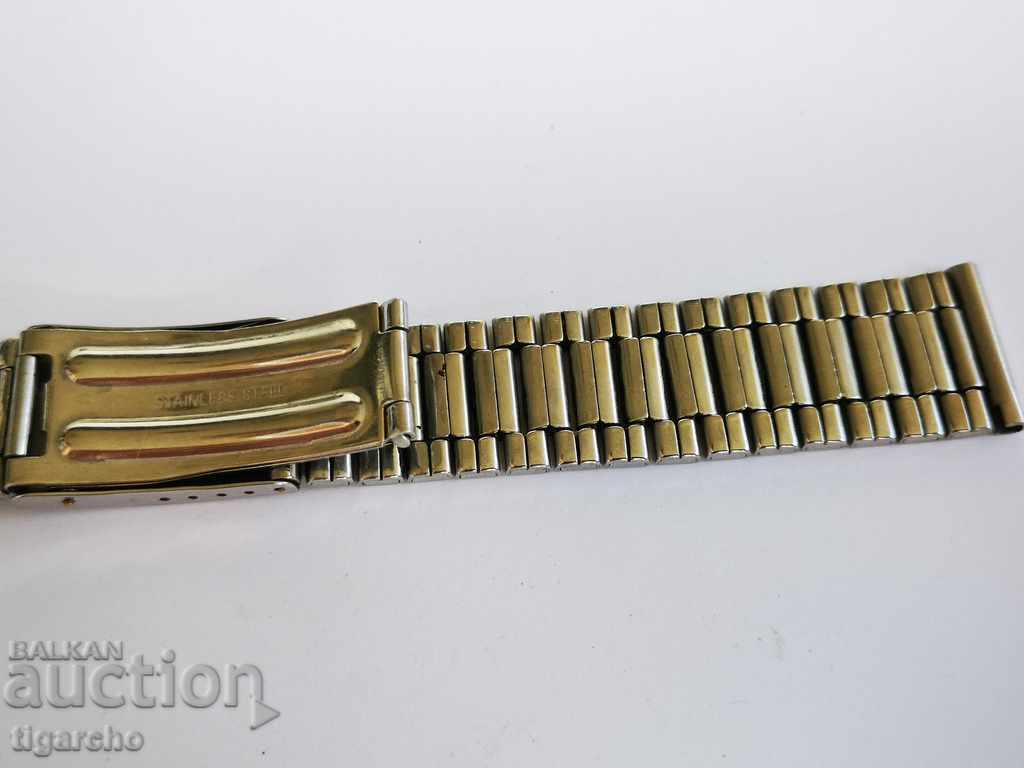 Delivery of Watch chain Delivery of Watch chain