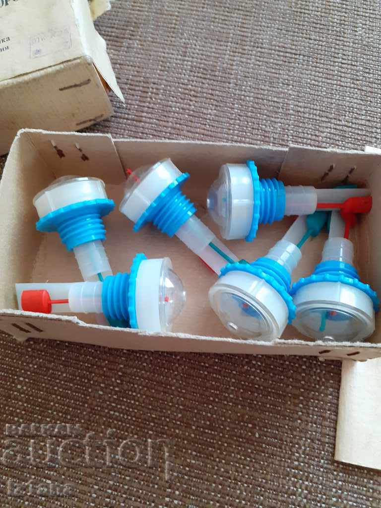 Old set of plugs, battery alarms - 5 Old set of plugs, battery alarms - 5