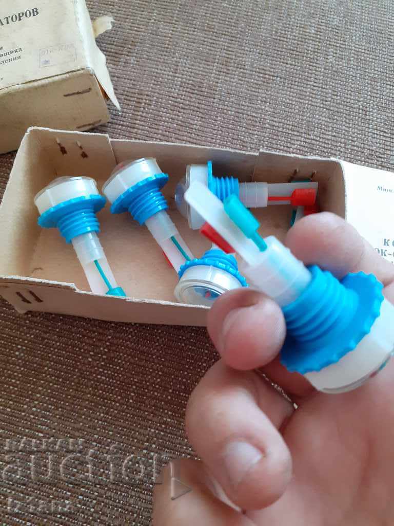 Old set of plugs, battery alarms - 7 Old set of plugs, battery alarms - 7