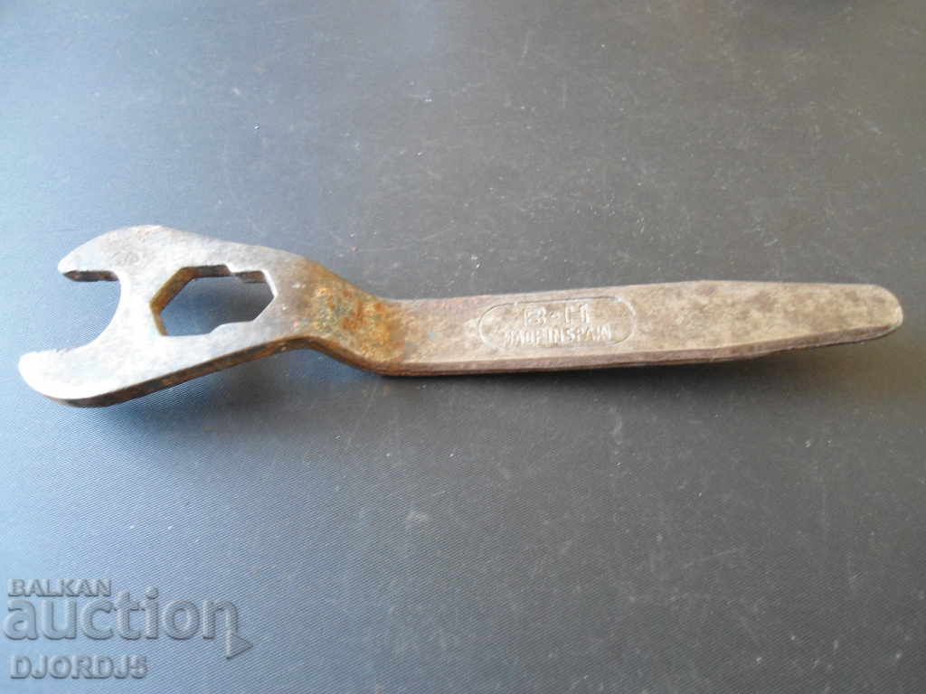 Παλιό ισπανικό εξειδικευμένο κλειδί με τιμή 7.00 BGN | € 3.58 Παλιό ισπανικό εξειδικευμένο κλειδί με τιμή 7.00 BGN | € 3.58