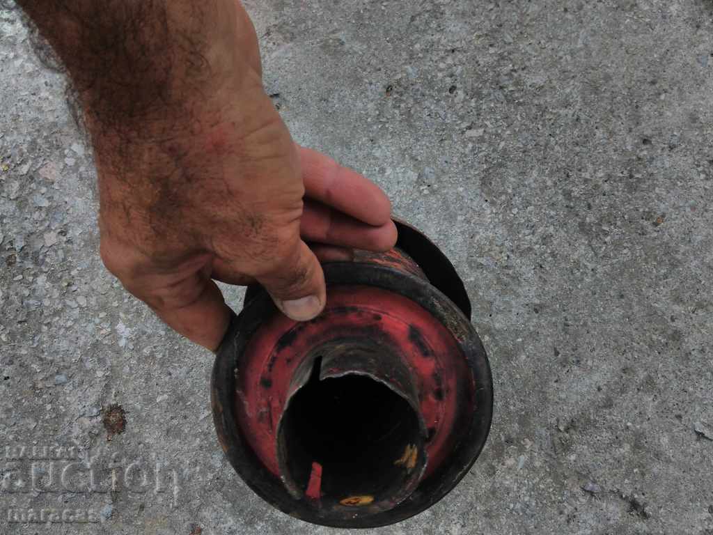 Auction  Muffler element of an old tracked tractor
