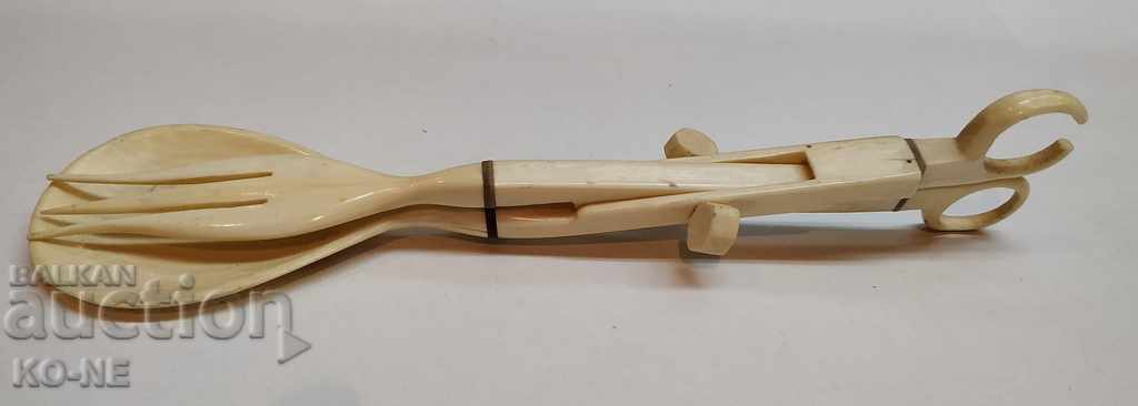 Serving tongs with price 100.00 BGN | € 51.13 Serving tongs with price 100.00 BGN | € 51.13