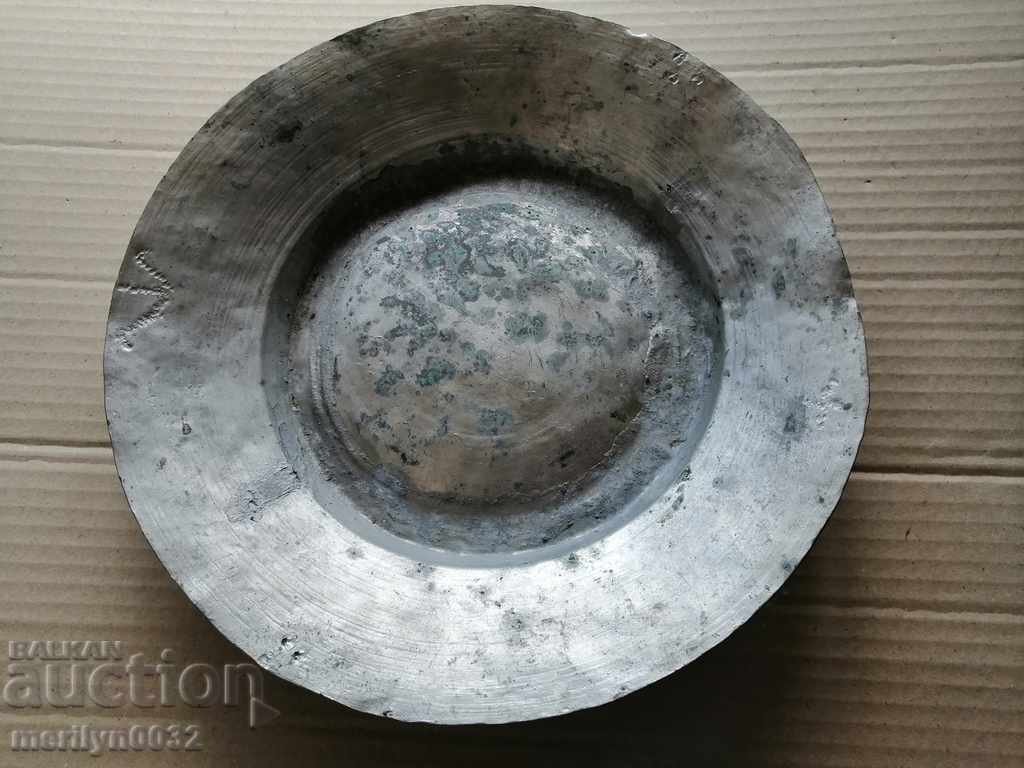 Auction Ancient tin tin, saucer, bowl, tass, copper pot, baker Auction Ancient tin tin, saucer, bowl, tass, copper pot, baker