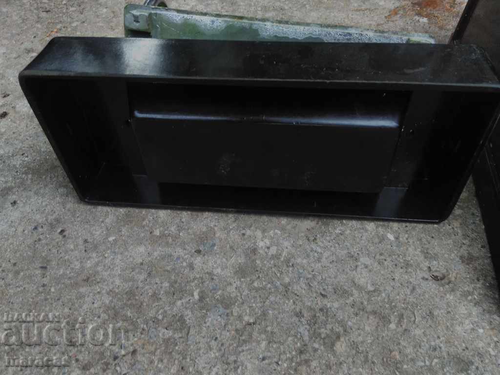 Delivery of An old children's toy