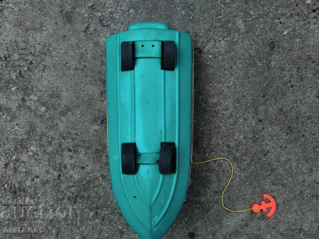 An old toy with price 10.00 BGN | € 5.11 An old toy with price 10.00 BGN | € 5.11