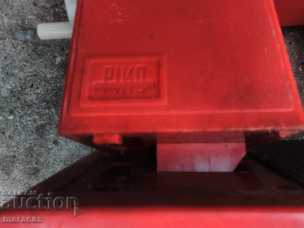 Delivery of Old toys Delivery of Old toys