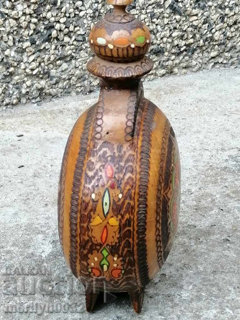 Auction An old pyrographic vase, a bucket, a pour Auction An old pyrographic vase, a bucket, a pour