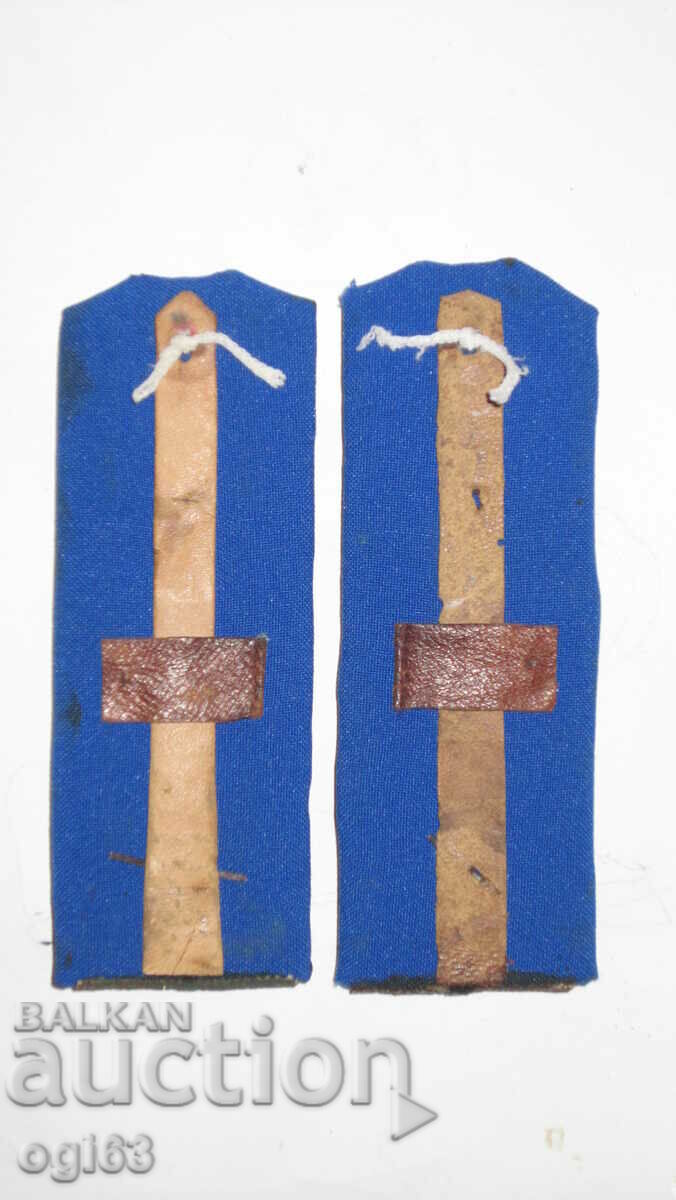 Royal epaulettes 11 with price 79.90 BGN | € 40.85