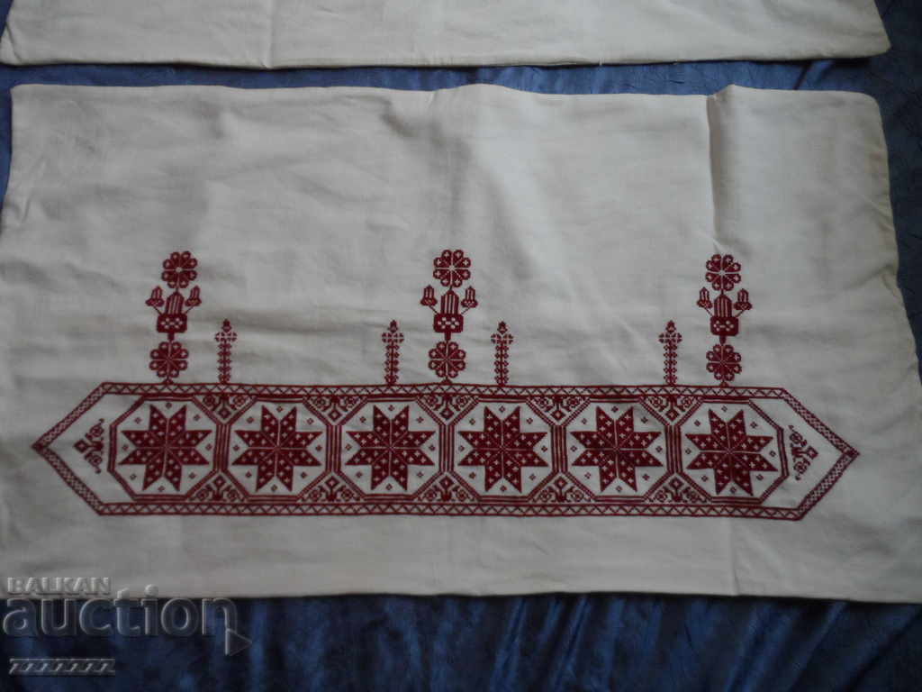 Παράδοση σετ μαξιλαροθήκες