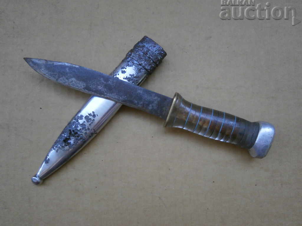 Delivery of an ancient trench knife of the Wehrmacht's daily Delivery of an ancient trench knife of the Wehrmacht's daily
