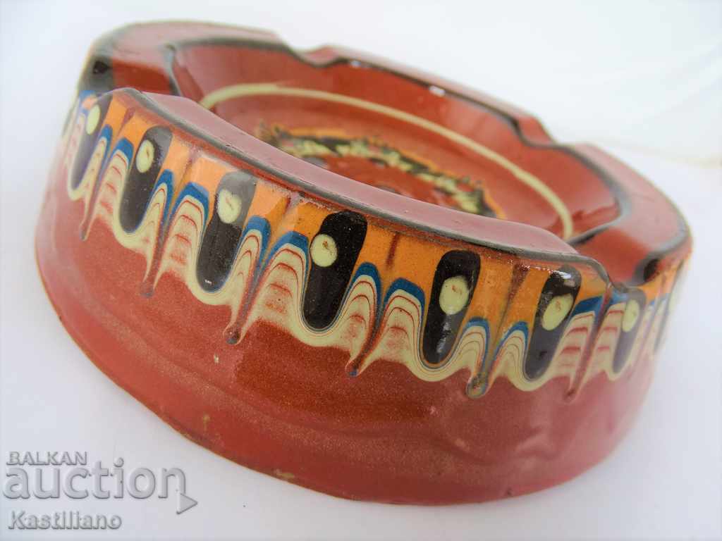 Delivery of OLD PAINTED CERAMIC ASHTRAY Delivery of OLD PAINTED CERAMIC ASHTRAY