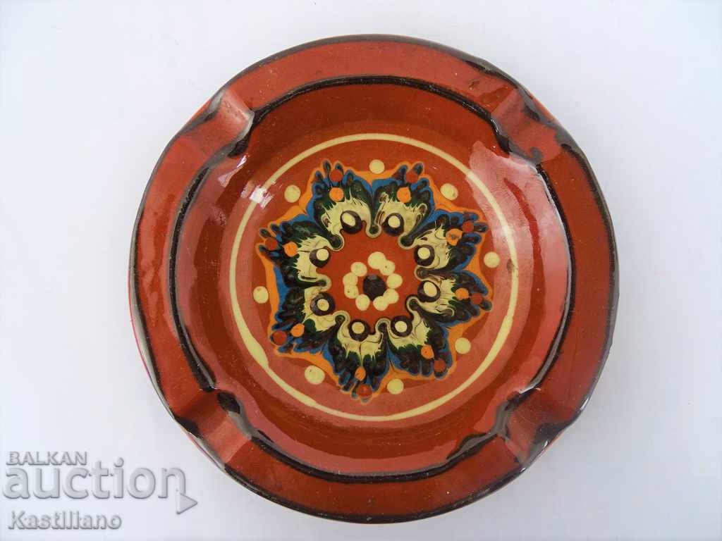 Auction OLD HAND-PAINTED CERAMIC ASHTRAY 2 Auction OLD HAND-PAINTED CERAMIC ASHTRAY 2