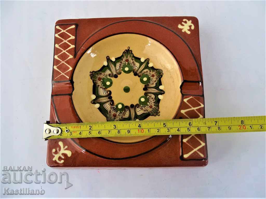 Auction OLD PAINTED CERAMIC ASHTRAY 3 Auction OLD PAINTED CERAMIC ASHTRAY 3