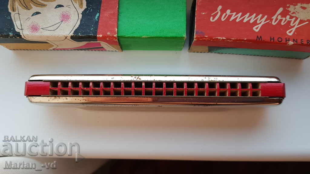Delivery of Old children's accordion M.Hohner Delivery of Old children's accordion M.Hohner