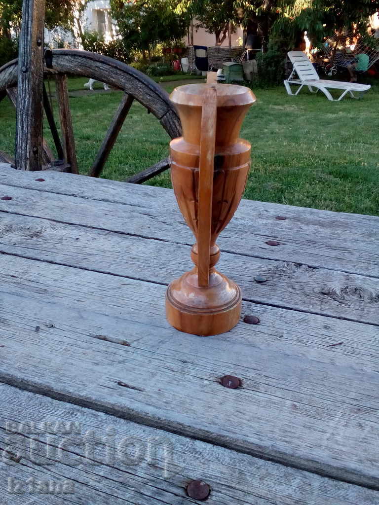 Παλιά ξύλινο μπολ με τιμή 18.00 BGN | € 9.20 Παλιά ξύλινο μπολ με τιμή 18.00 BGN | € 9.20