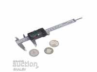 Electronic caliper "Leuchtturm" 0 to 150 mm with display (2495)