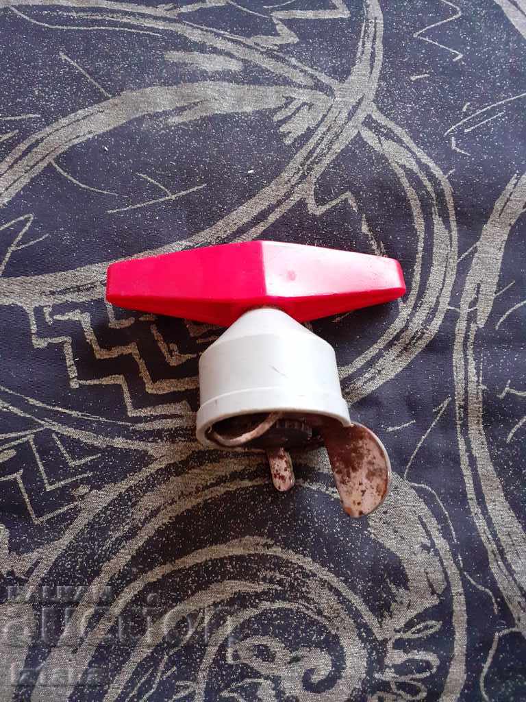 Old can opener Original Torpados with price 9.00 BGN | € 4.60 Old can opener Original Torpados with price 9.00 BGN | € 4.60