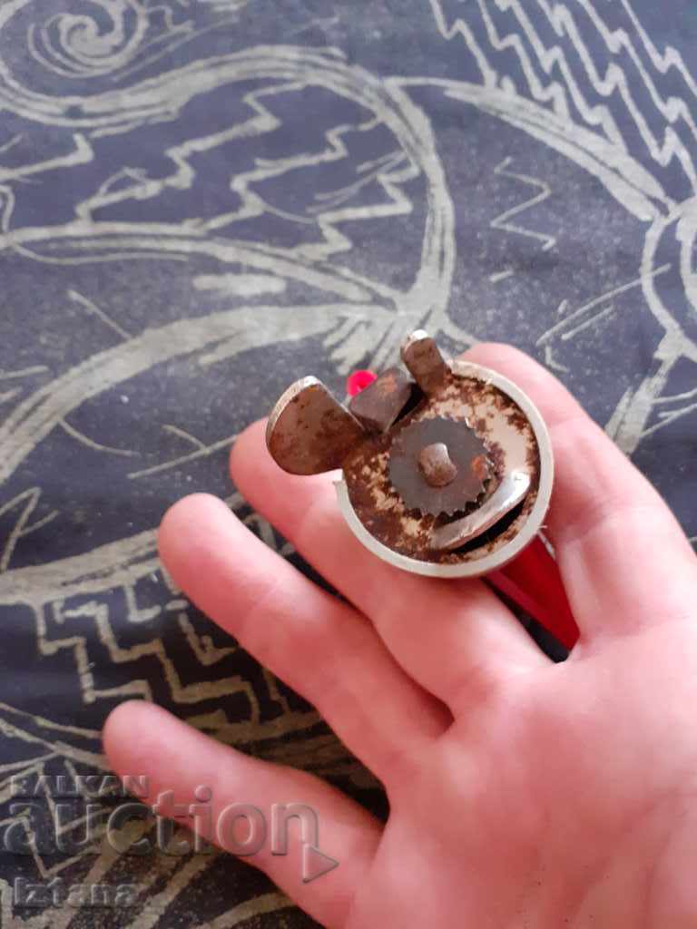 Delivery of Old can opener Original Torpados Delivery of Old can opener Original Torpados