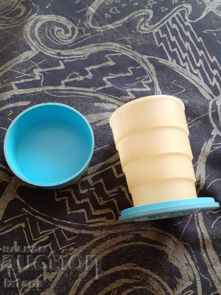 Delivery of An old folding glass Delivery of An old folding glass